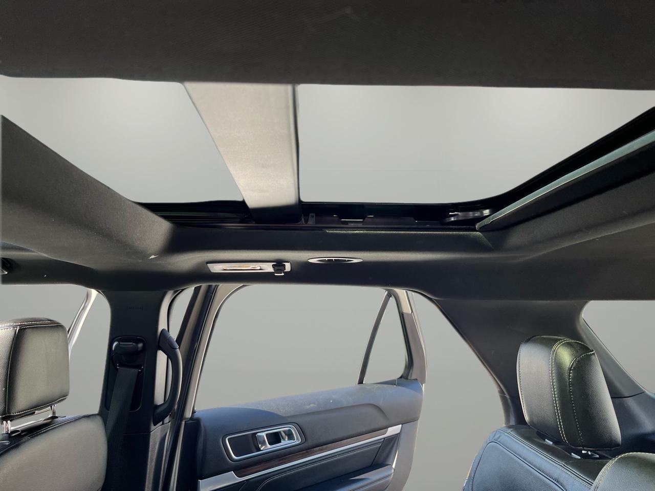 Ford Explorer Limited 4WD 2017