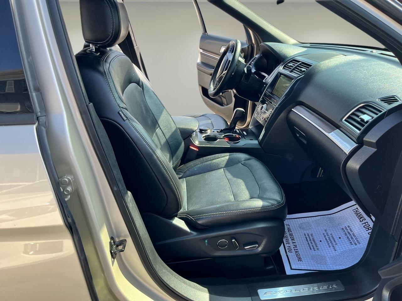 Ford Explorer Limited 4WD 2017