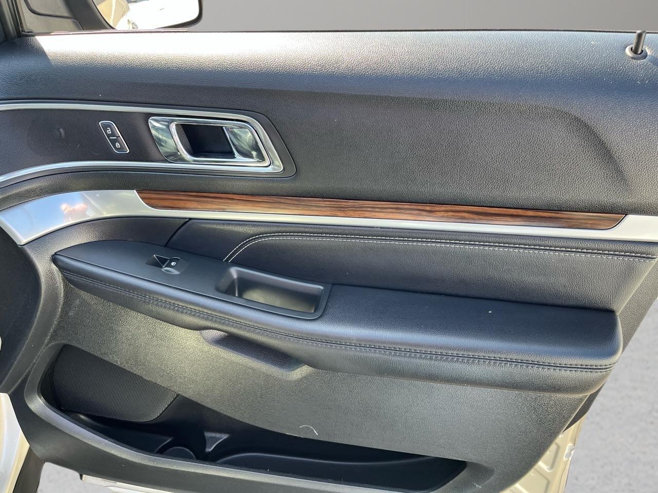 Ford Explorer Limited 4WD 2017