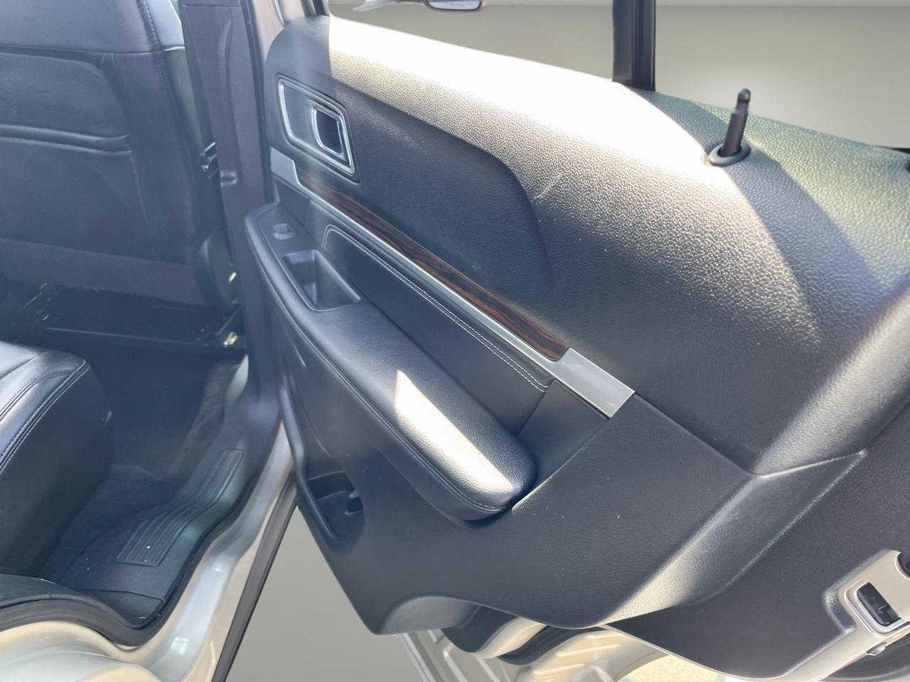 Ford Explorer Limited 4WD 2017