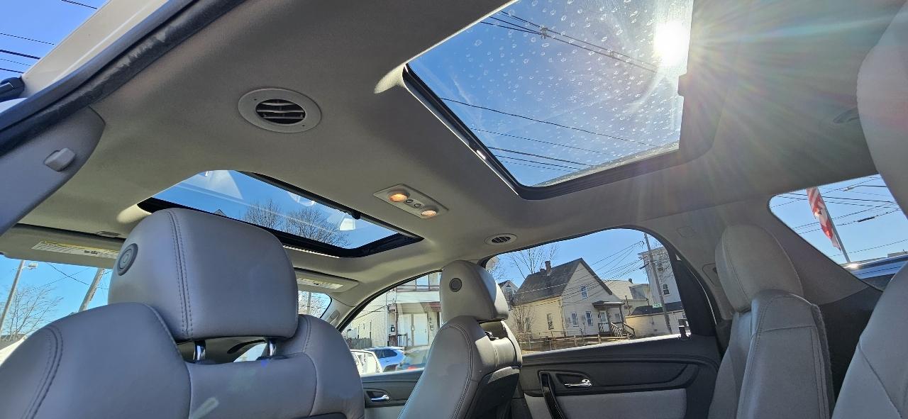 GMC Acadia AWD 4dr SLT w/SLT-1 2015