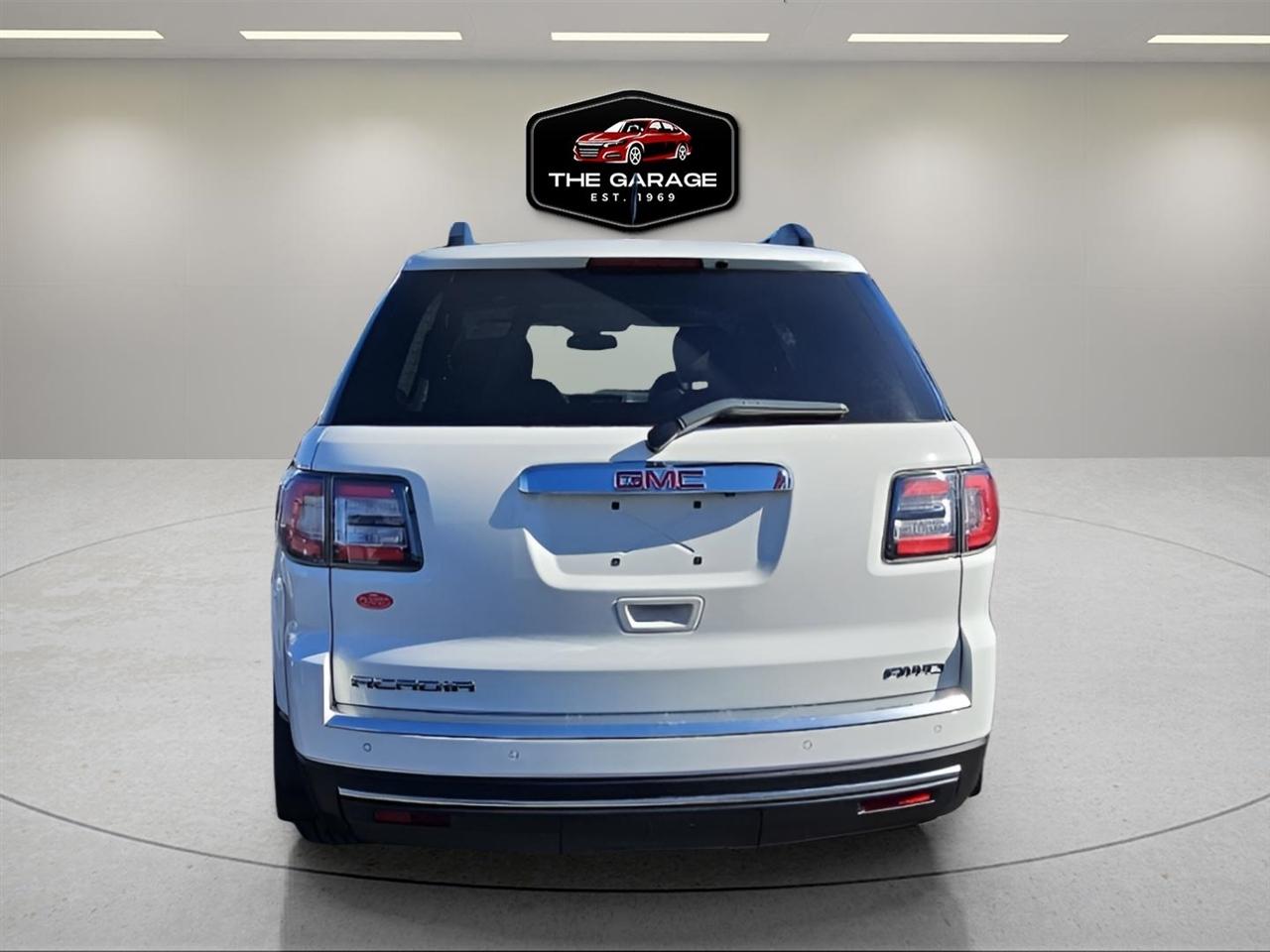 GMC Acadia AWD 4dr SLT w/SLT-1 2015