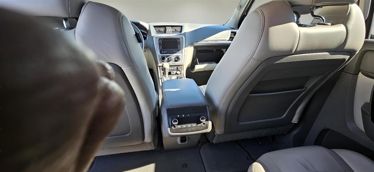 GMC Acadia AWD 4dr SLT w/SLT-1 2015