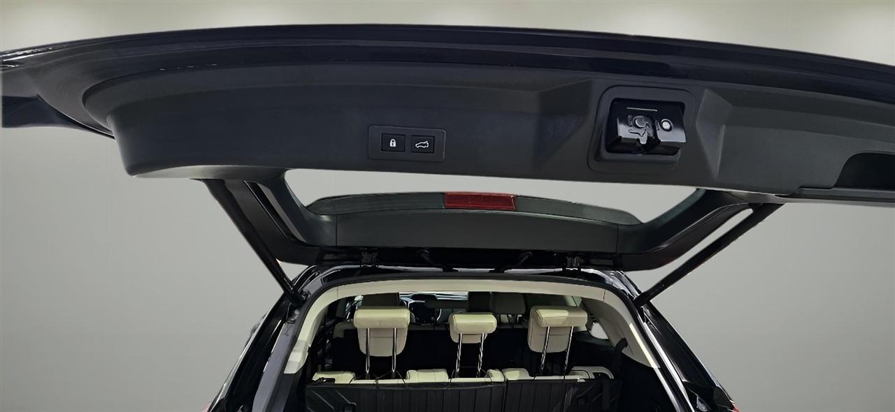 Subaru Ascent Limited 8-Passenger 2021