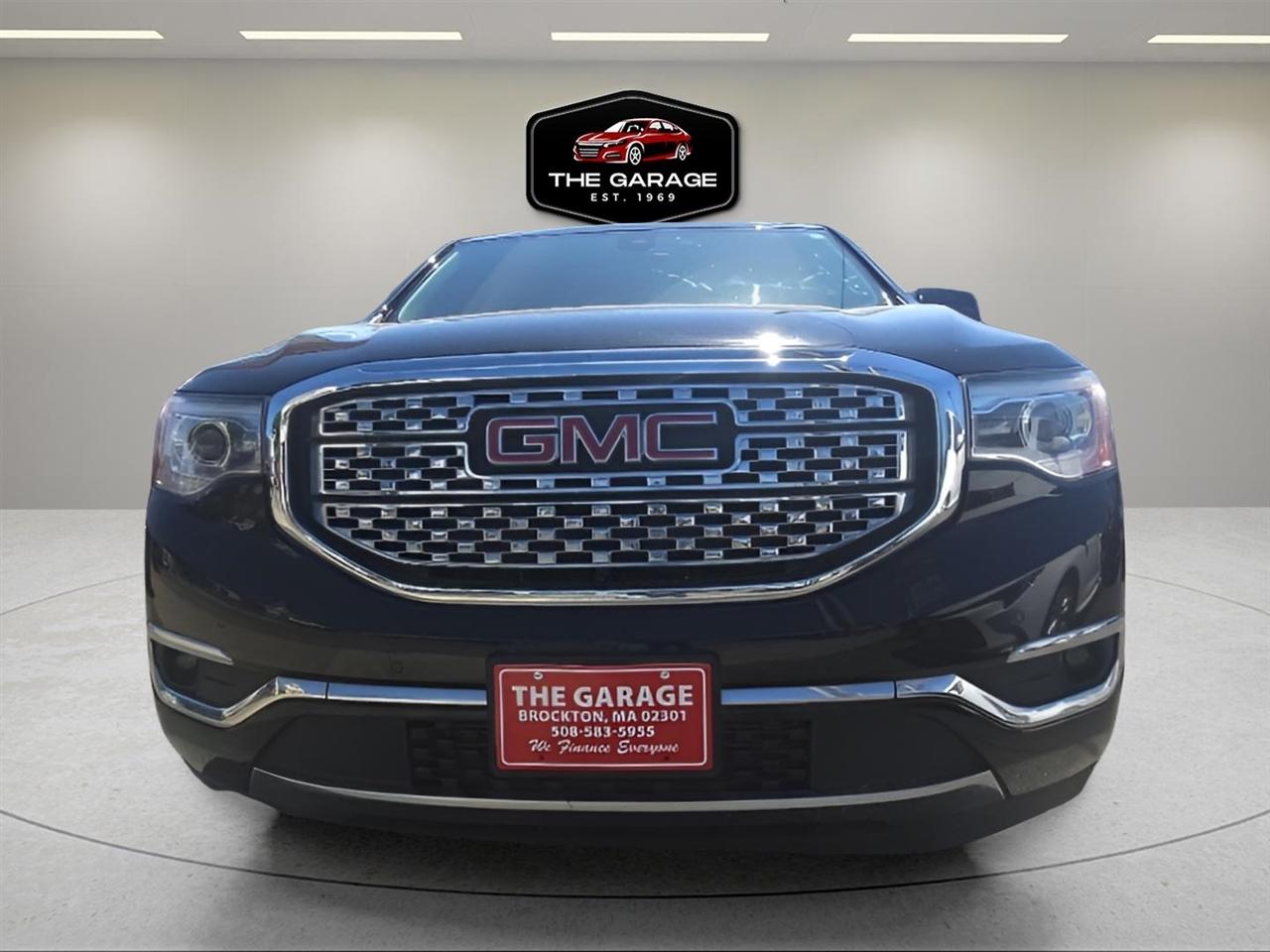 GMC Acadia AWD 4dr Denali 2017
