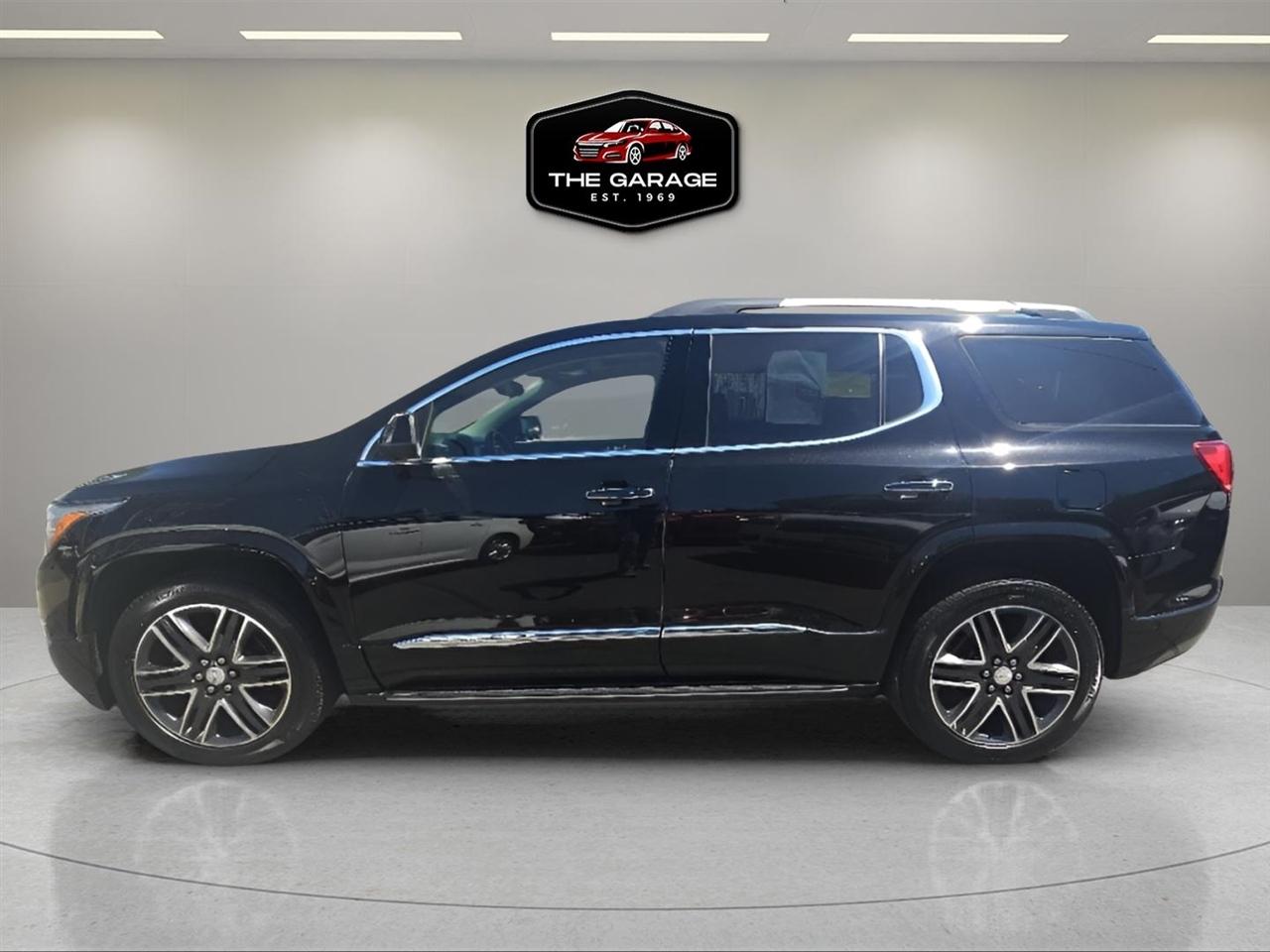 GMC Acadia AWD 4dr Denali 2017