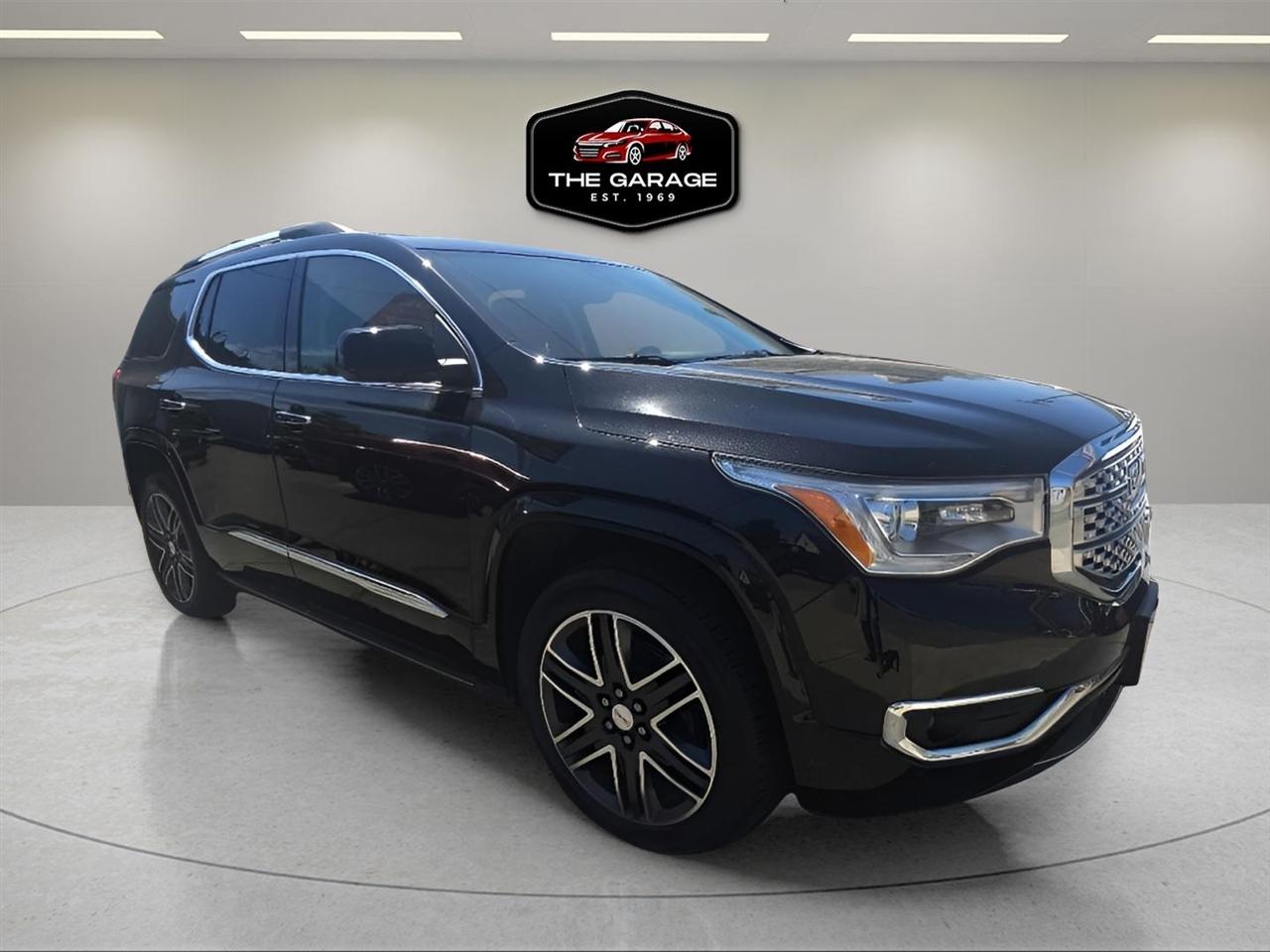 GMC Acadia AWD 4dr Denali 2017