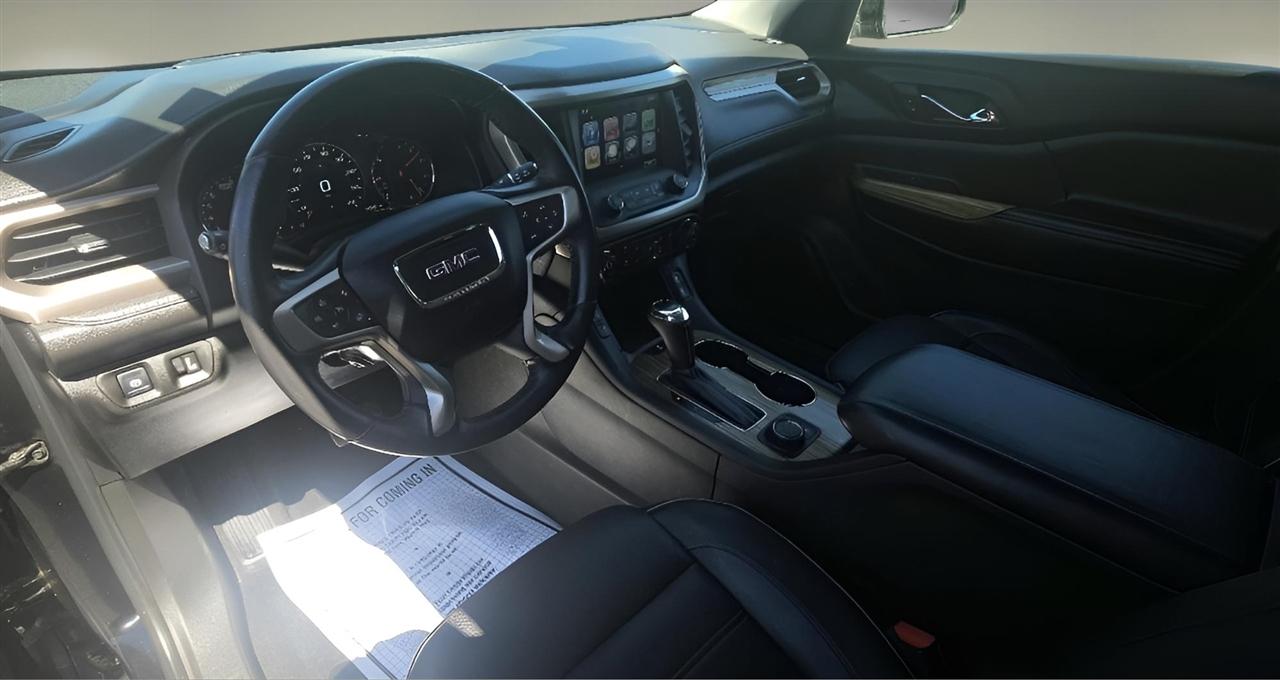 GMC Acadia AWD 4dr Denali 2017
