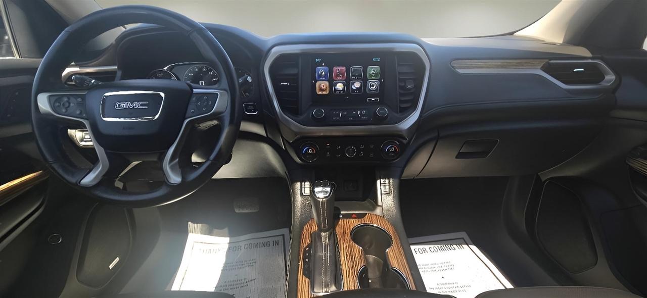 GMC Acadia AWD 4dr Denali 2017