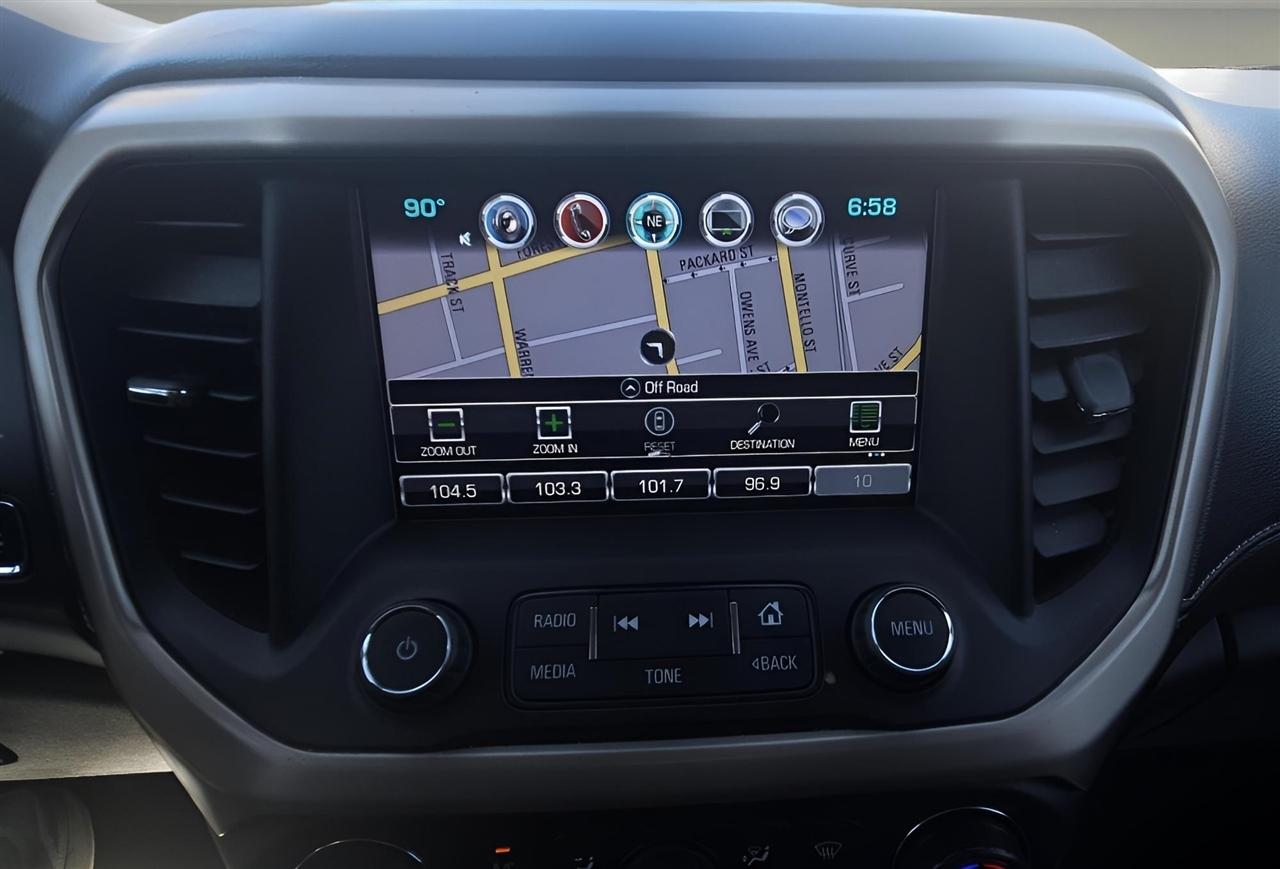 GMC Acadia AWD 4dr Denali 2017