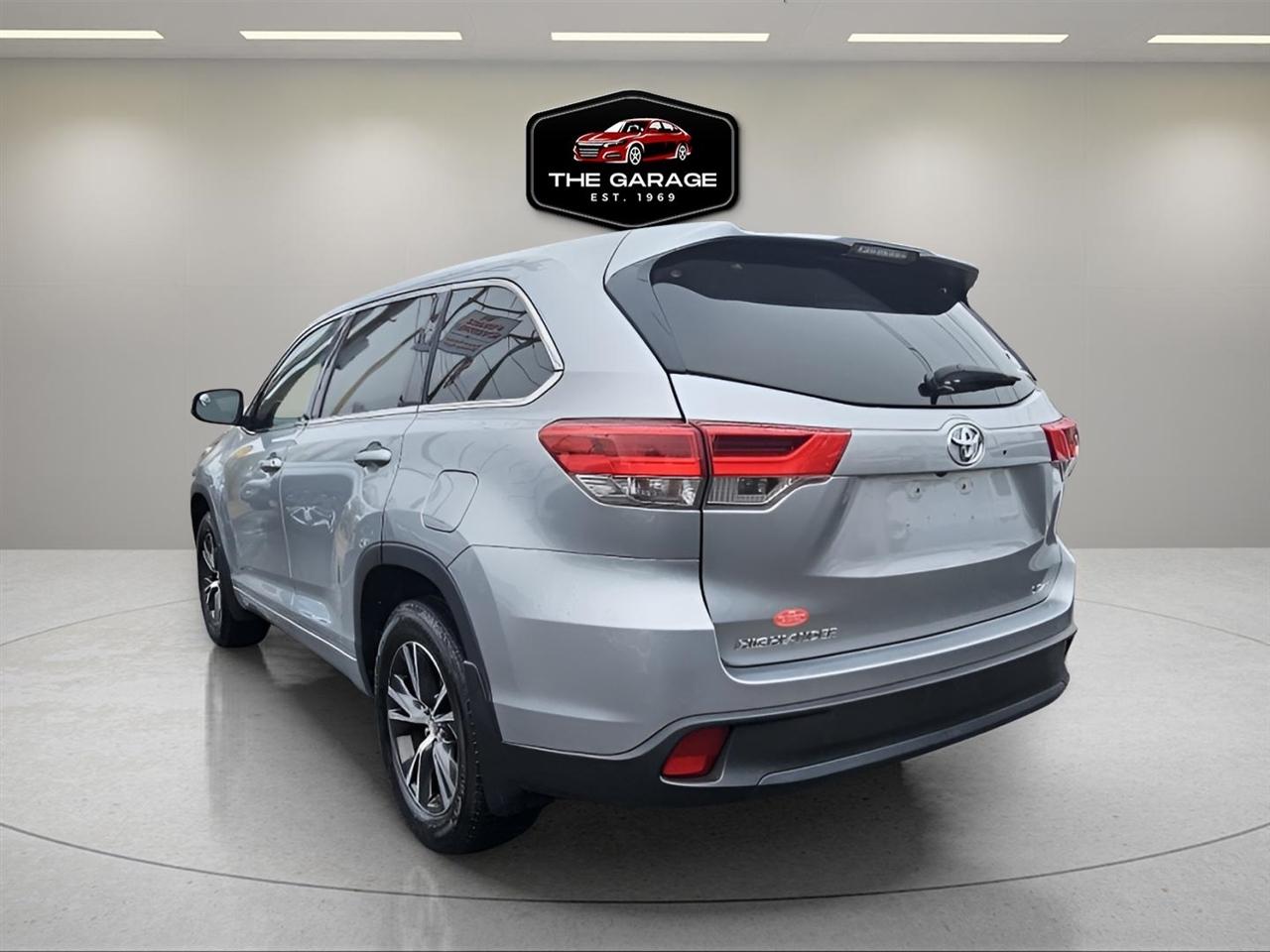 Toyota Highlander LE Plus V6 AWD (Natl) 2018