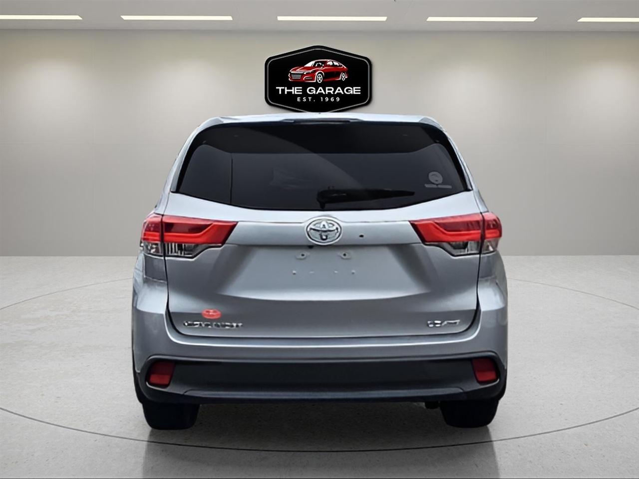 Toyota Highlander LE Plus V6 AWD (Natl) 2018