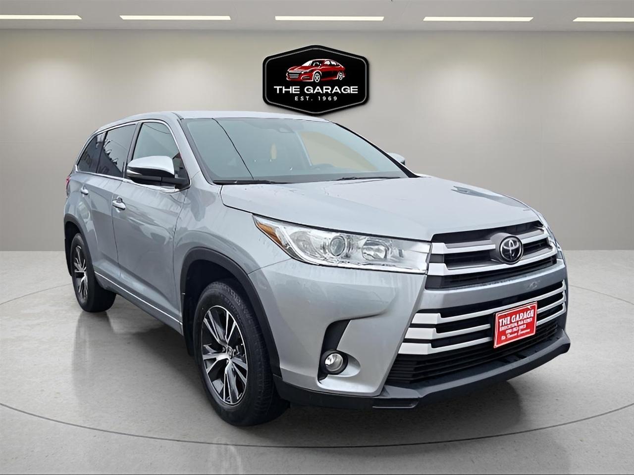 Toyota Highlander LE Plus V6 AWD (Natl) 2018