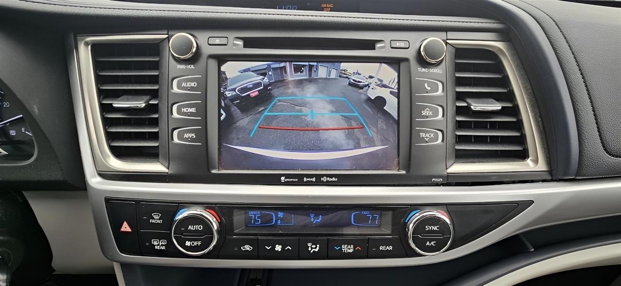 Toyota Highlander LE Plus V6 AWD (Natl) 2018