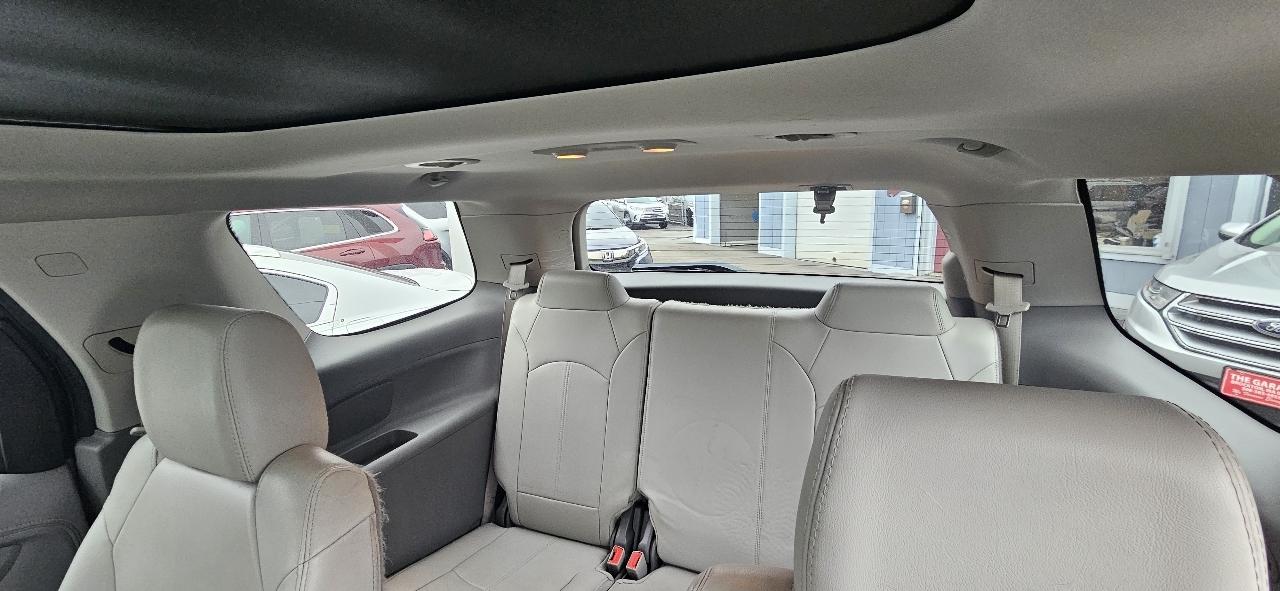 GMC Acadia AWD 4dr SLT w/SLT-1 2016