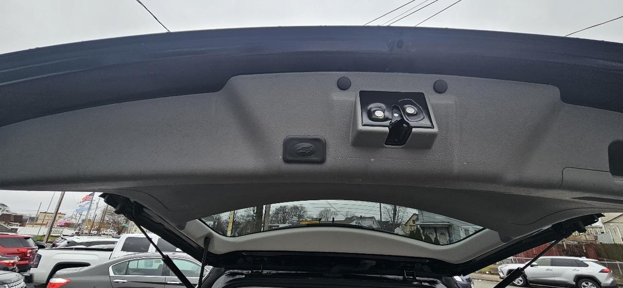 GMC Acadia AWD 4dr SLT w/SLT-1 2016