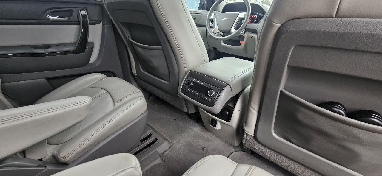 GMC Acadia AWD 4dr SLT w/SLT-1 2016