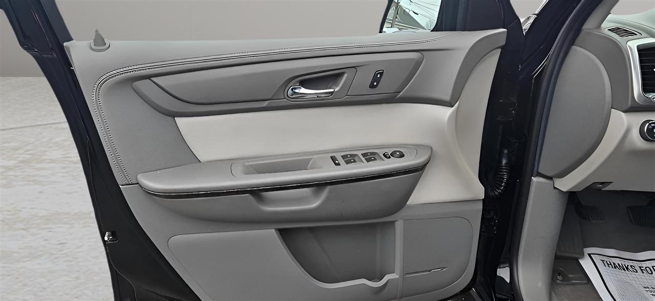 GMC Acadia AWD 4dr SLT w/SLT-1 2016