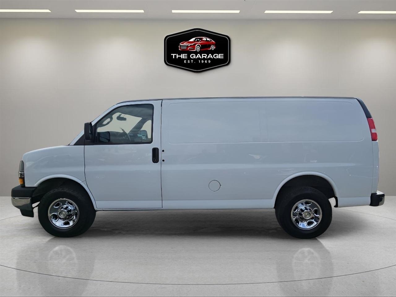 Chevrolet Express Cargo Van  2022