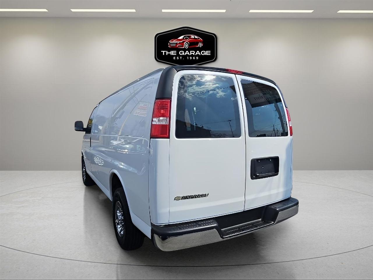 Chevrolet Express Cargo Van  2022