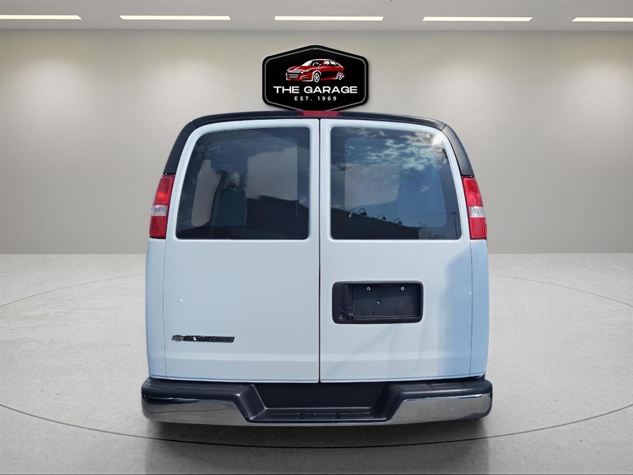 Chevrolet Express Cargo Van  2022