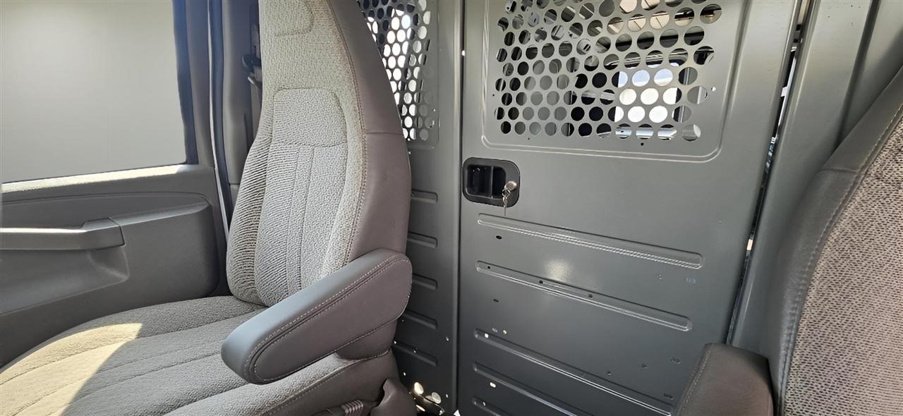 Chevrolet Express Cargo Van  2022