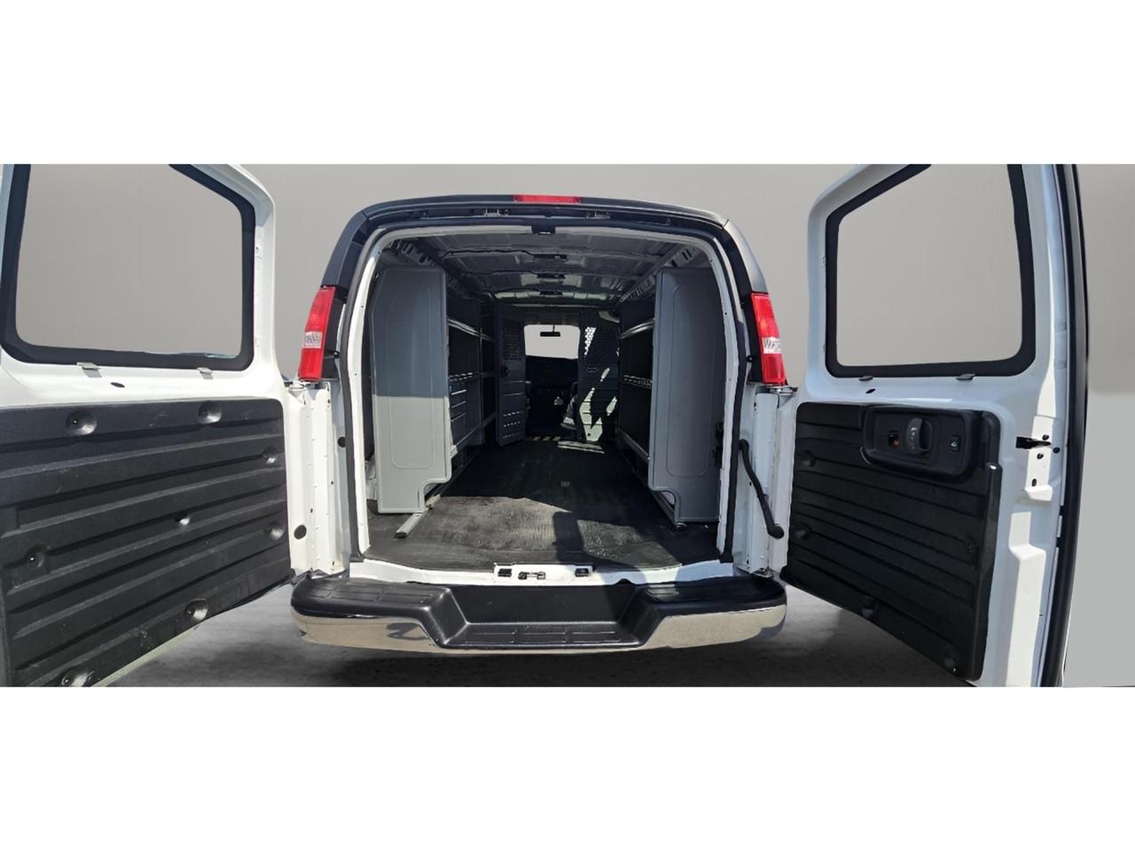 Chevrolet Express Cargo Van  2022