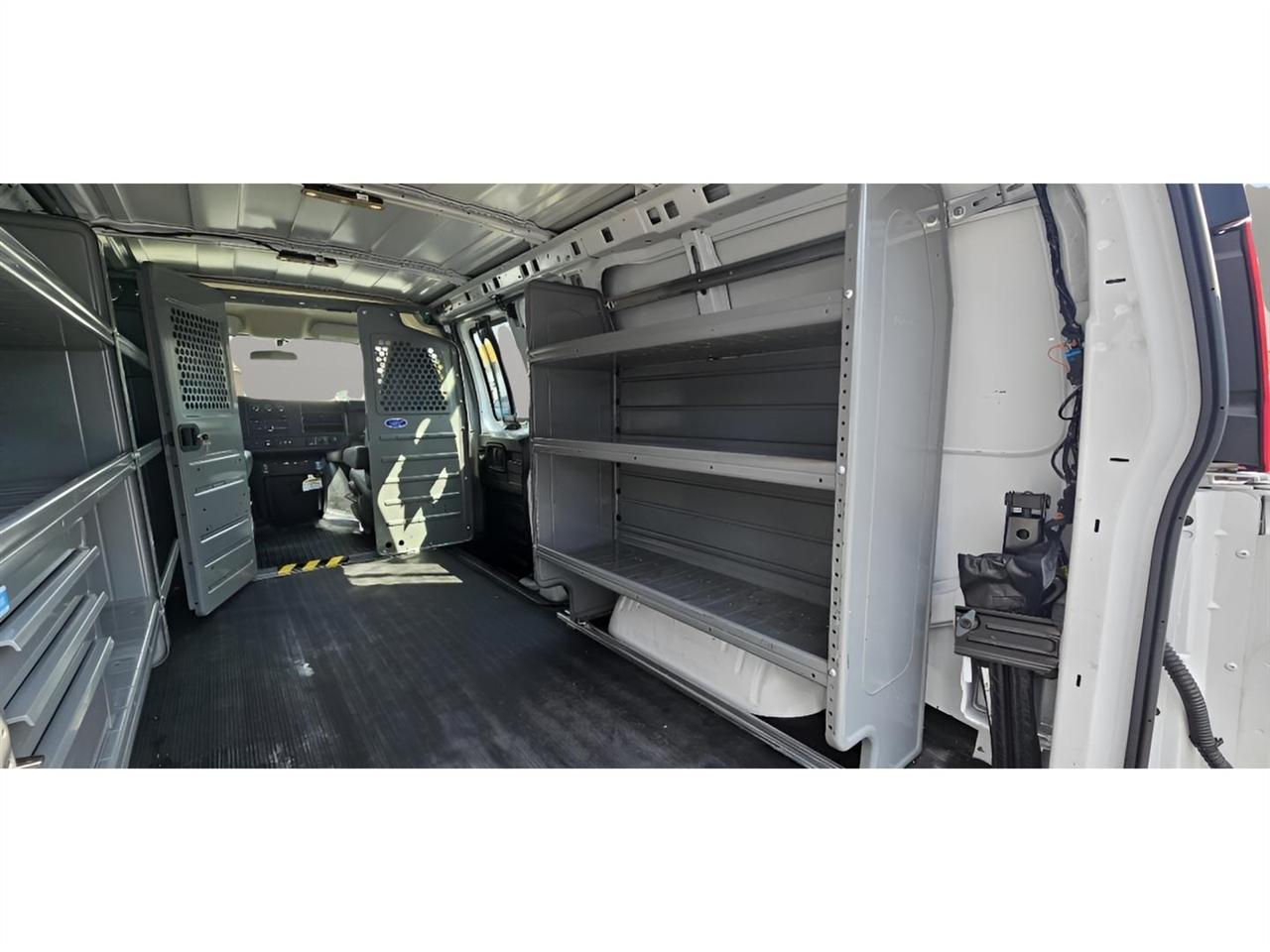 Chevrolet Express Cargo Van  2022