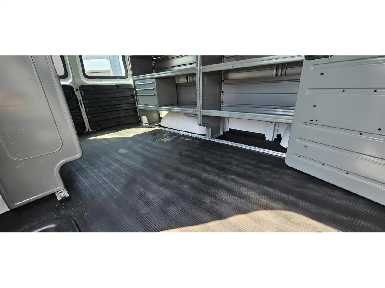 Chevrolet Express Cargo Van  2022