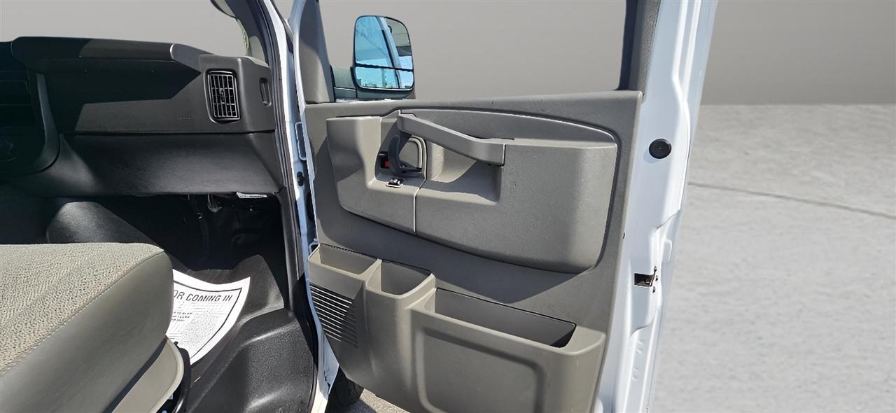 Chevrolet Express Cargo Van  2022