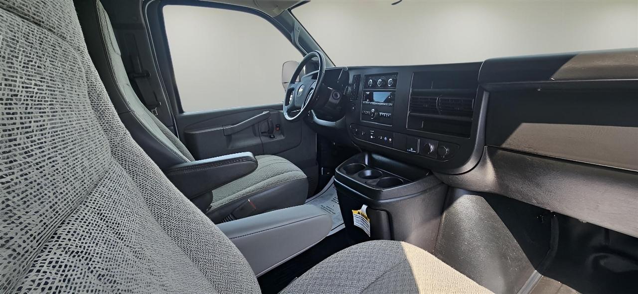 Chevrolet Express Cargo Van  2022