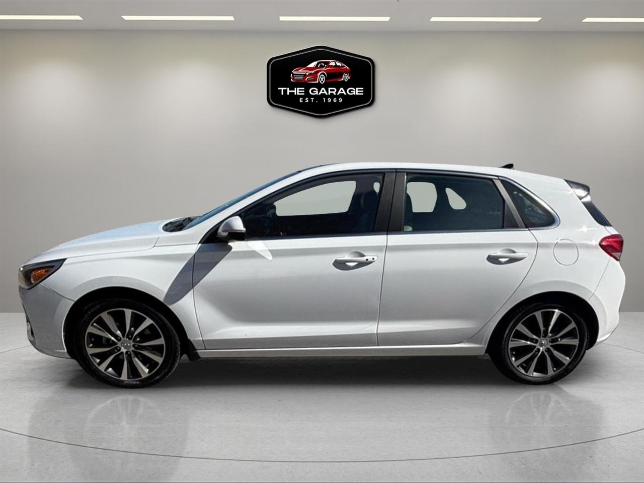 Hyundai Elantra GT Auto 2020