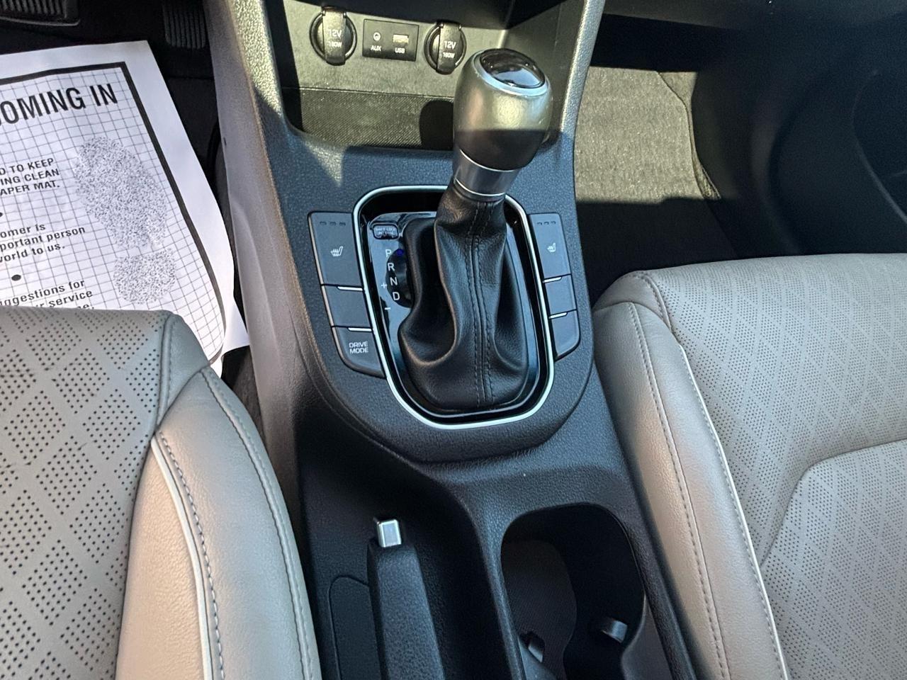 Hyundai Elantra GT Auto 2020