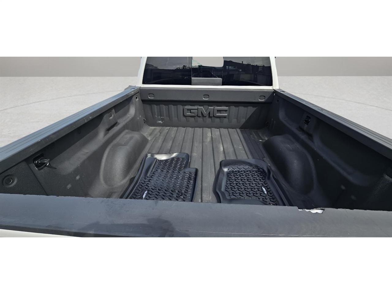 GMC Sierra 1500 4WD Crew Cab 143.5" SLT 2018