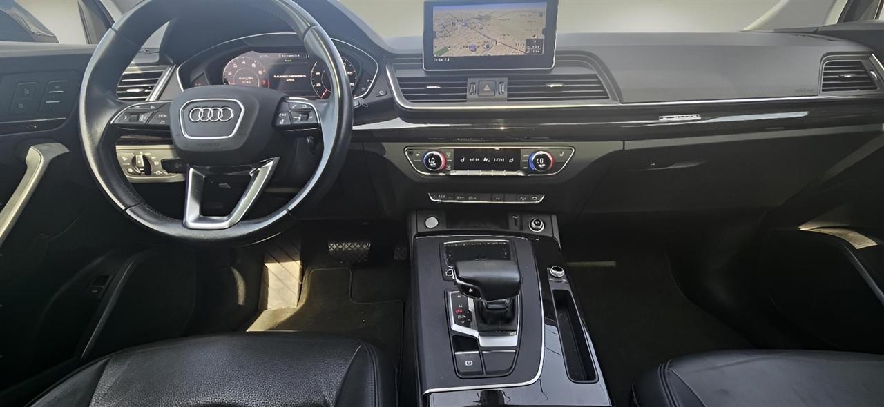 Audi Q5 Premium Plus 45 TFSI quattro 2019