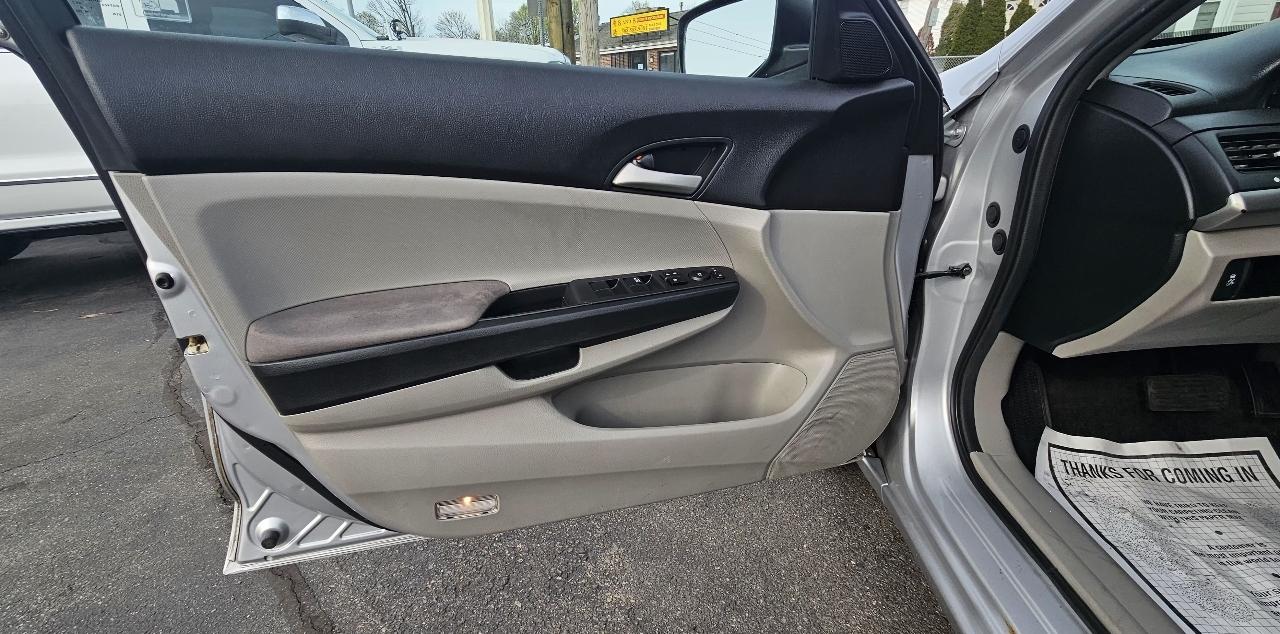 Honda Accord Sdn 4dr I4 Auto LX 2011