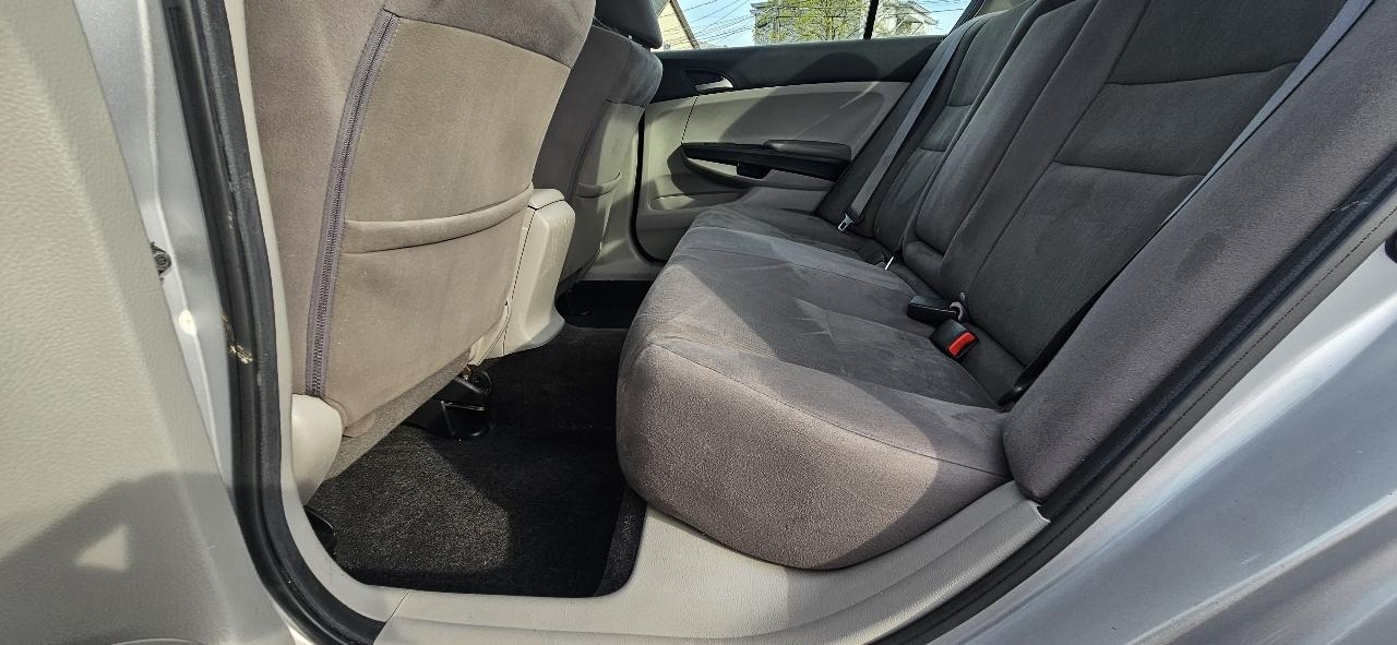 Honda Accord Sdn 4dr I4 Auto LX 2011