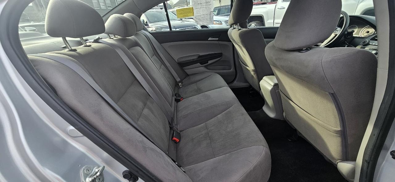 Honda Accord Sdn 4dr I4 Auto LX 2011