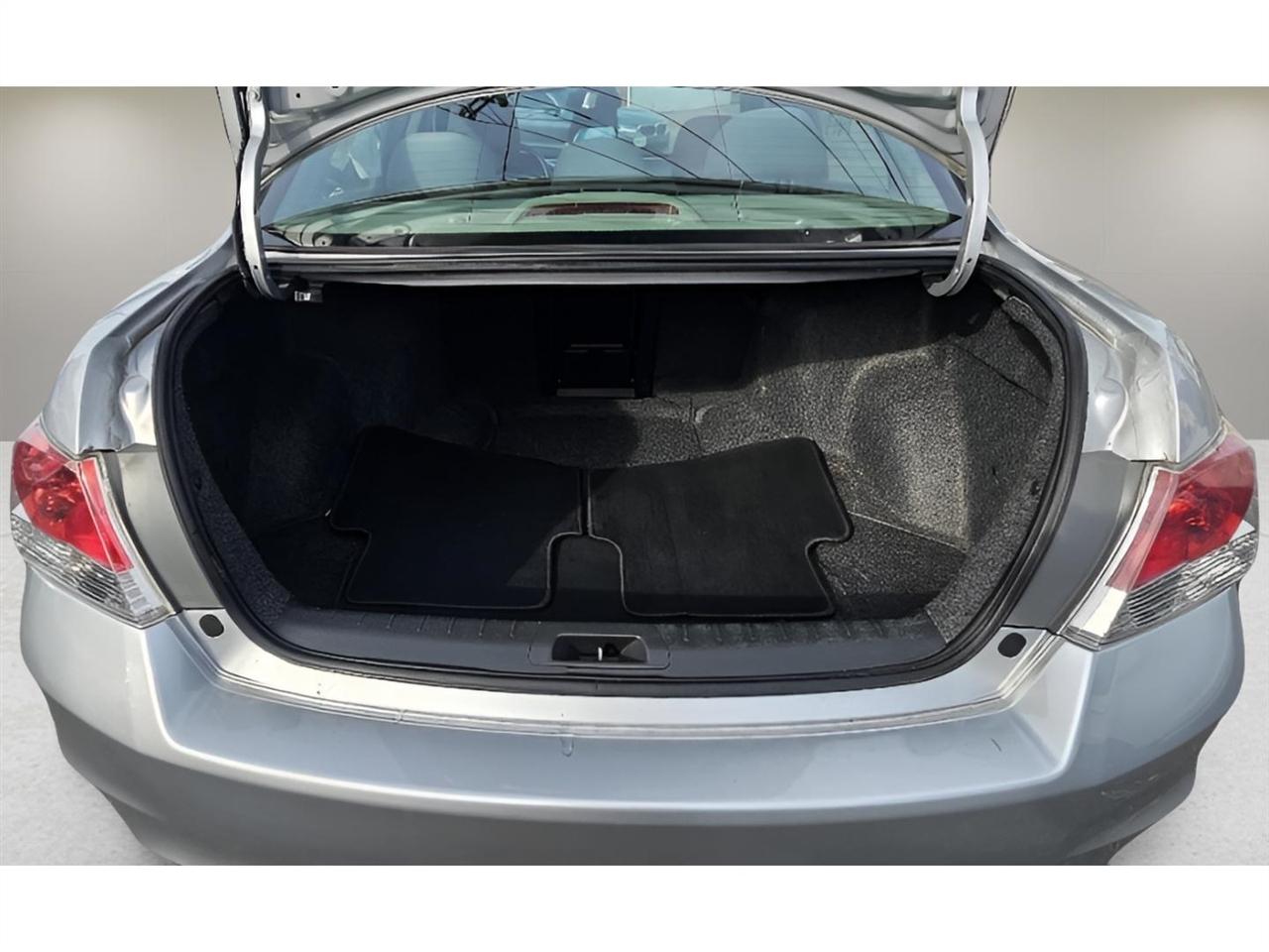 Honda Accord Sdn 4dr I4 Auto LX 2011