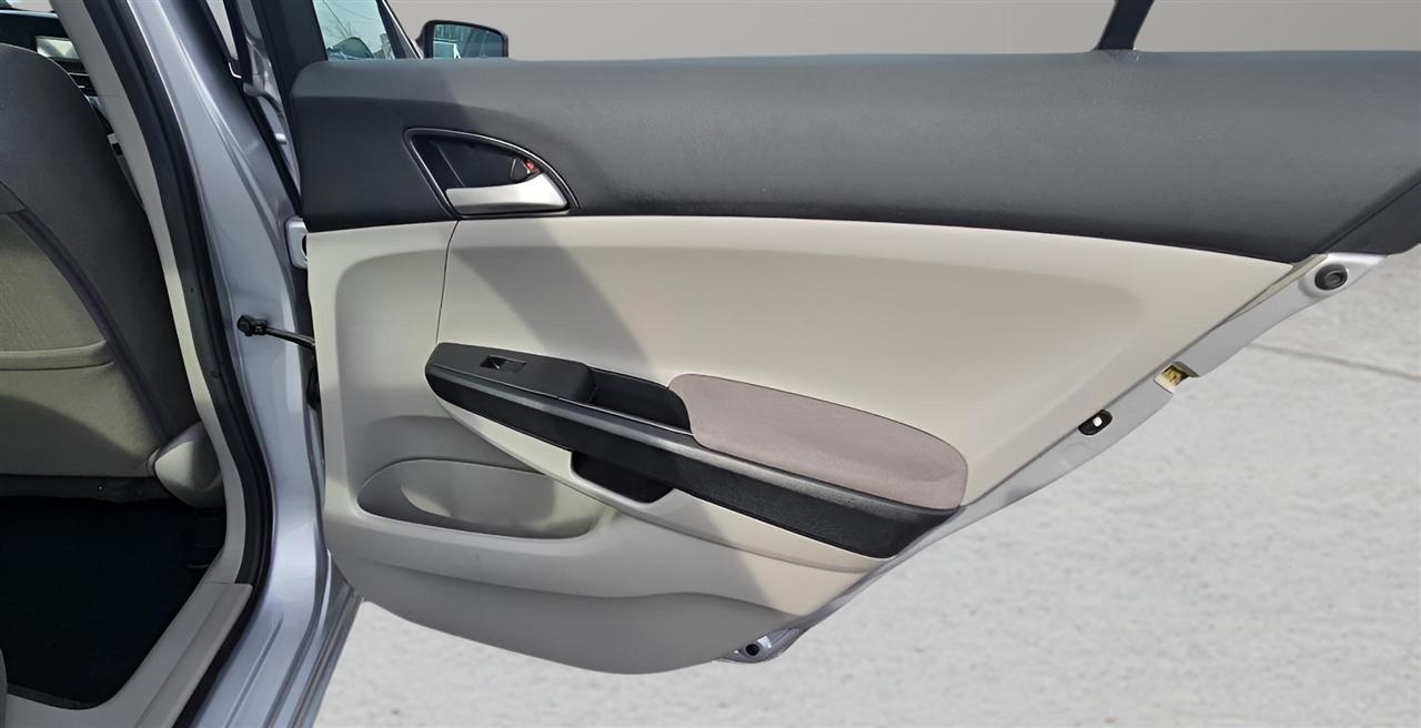 Honda Accord Sdn 4dr I4 Auto LX 2011