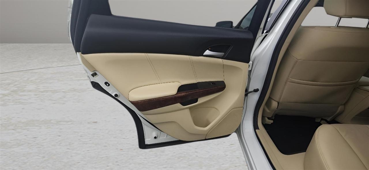 Honda Crosstour 4WD V6 5dr EX-L 2012