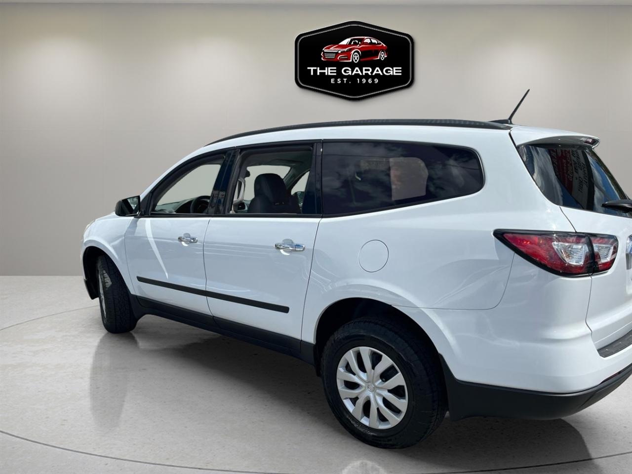 Chevrolet Traverse 4dr LS w/1LS 2016