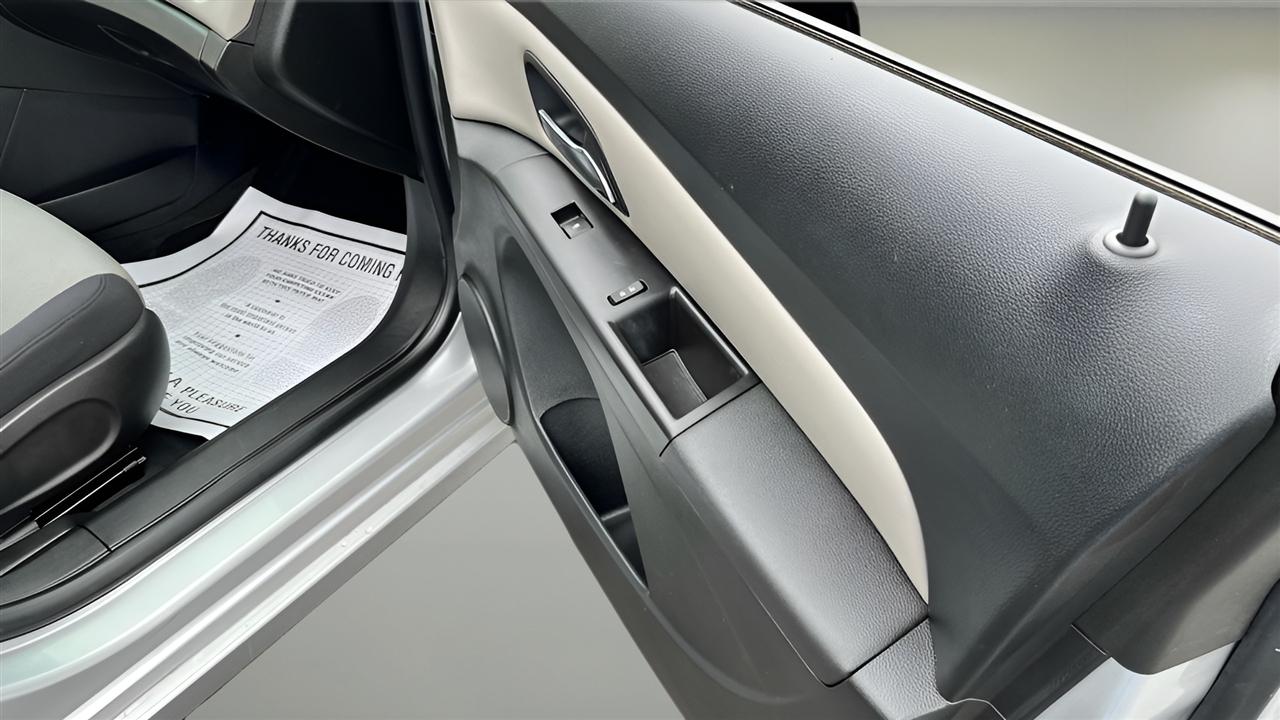 Chevrolet Cruze 4dr Sdn Auto LS 2015