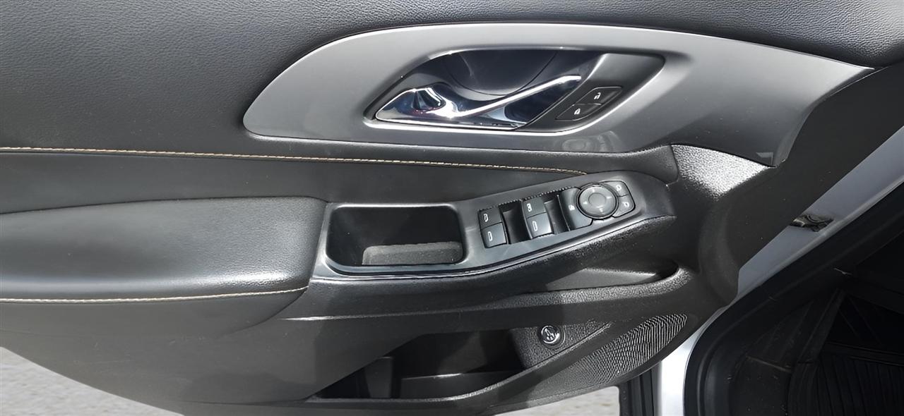 Chevrolet Traverse AWD 4dr LT Cloth w/1LT 2019