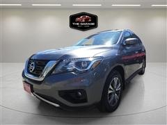 2017 Nissan Pathfinder 