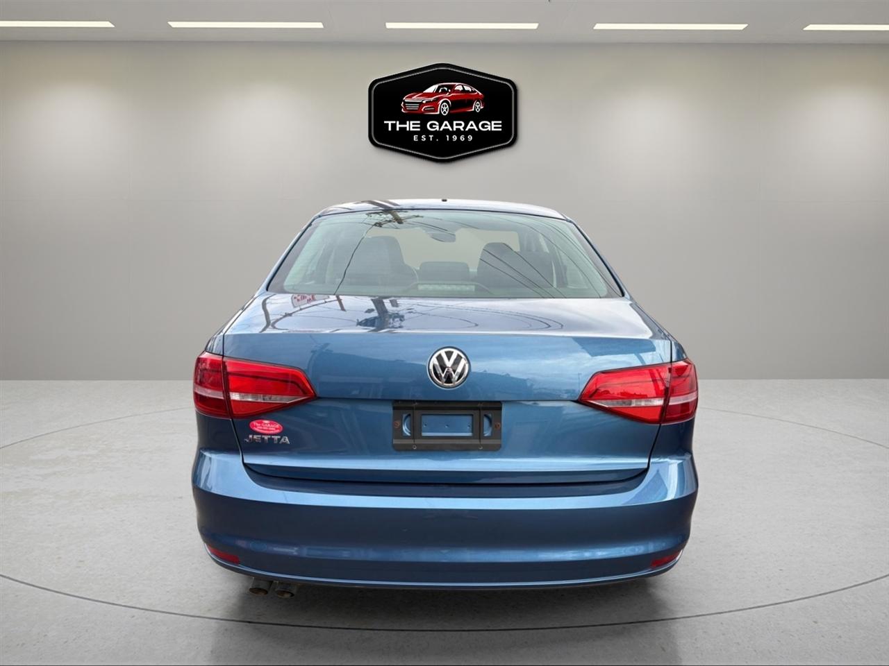Volkswagen Jetta Sedan 4dr Auto 2.0L S 2015