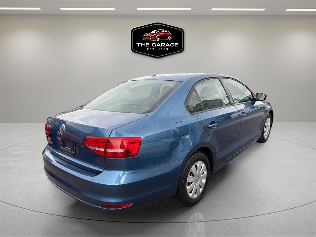 Volkswagen Jetta Sedan 4dr Auto 2.0L S 2015