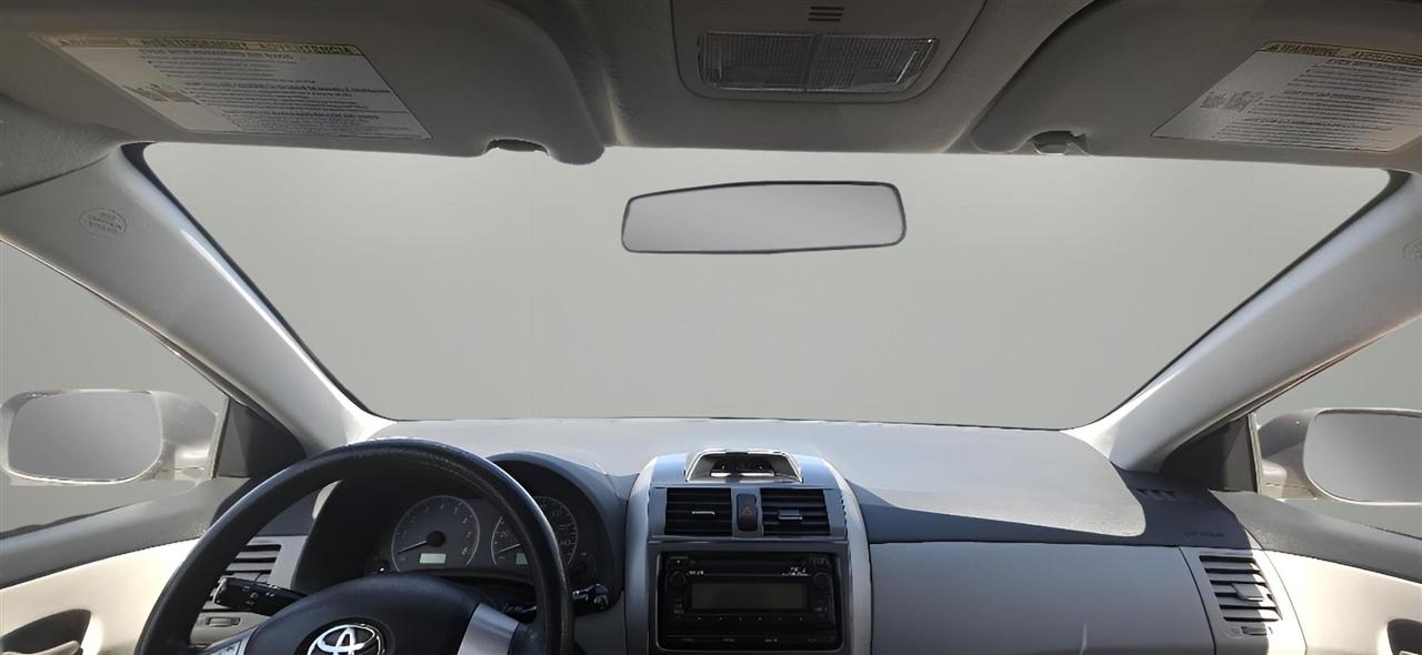 Toyota Corolla 4dr Sdn Auto LE (Natl) 2012