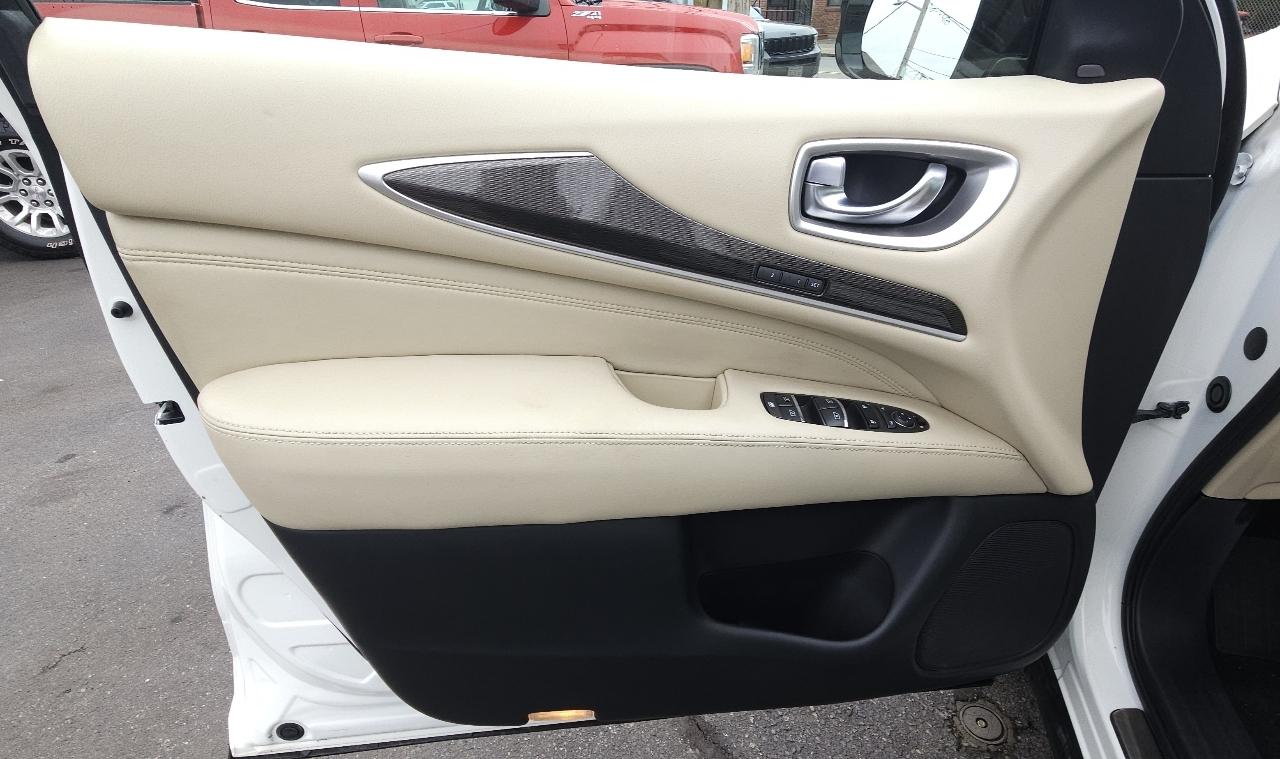 Infiniti QX60 LUXE AWD 2019