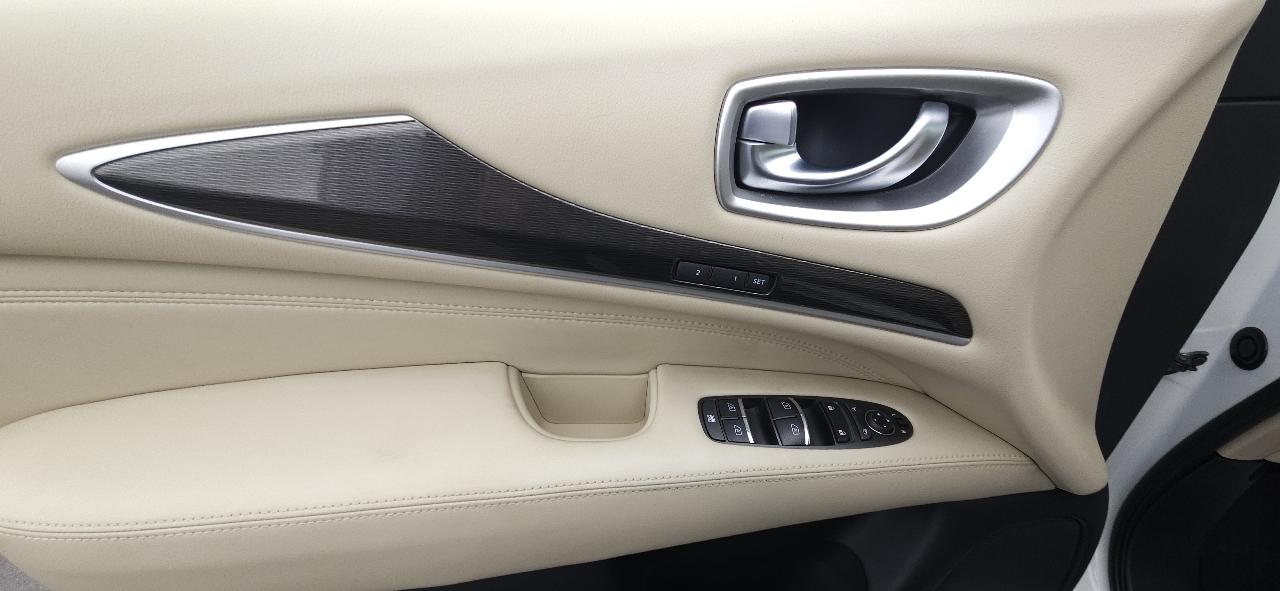 Infiniti QX60 LUXE AWD 2019